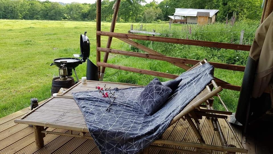 Glamping Des 2 Marguerites Hotel Bazoches-au-Houlme Kültér fotó